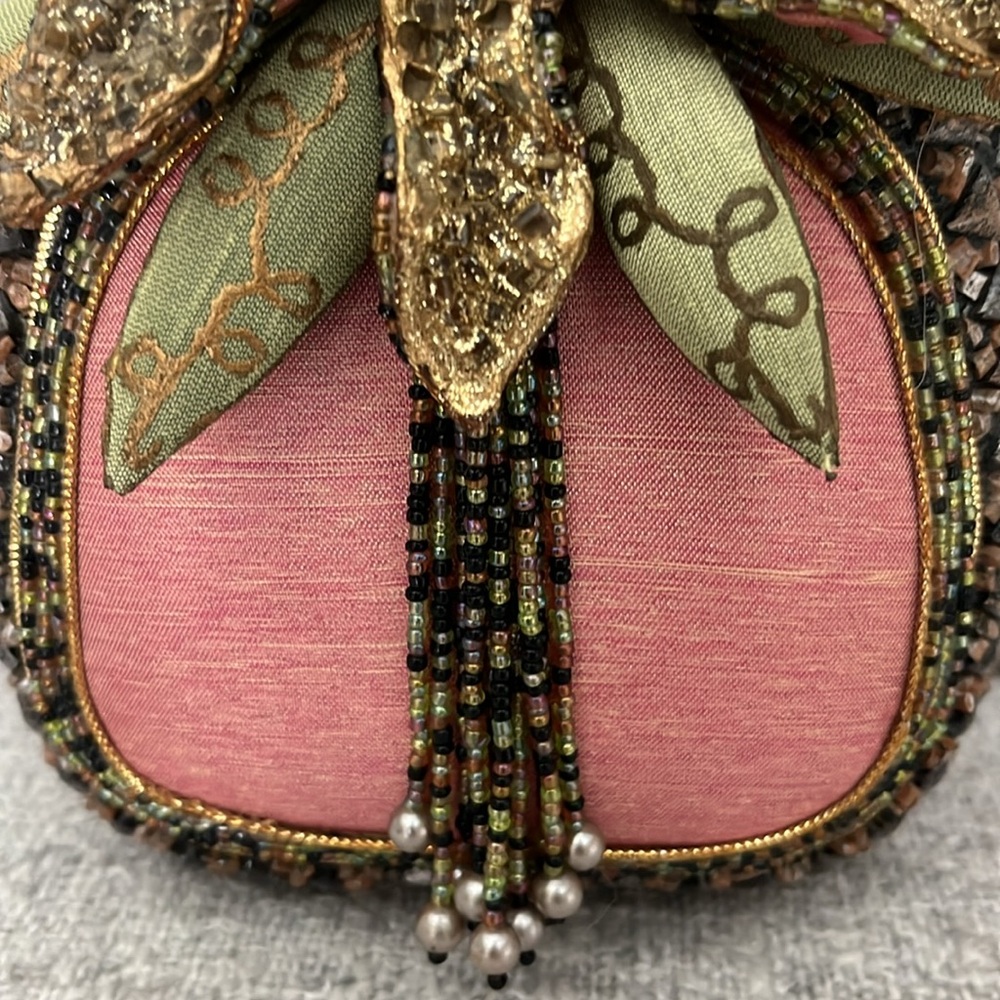 Mary Francis Bloomin Beauty 3D beaded embellished double handle purse pink gold - Picture 3 of 16